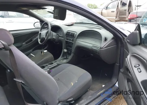 2002 Ford Mustang z USA, uszkodzony, nr VIN 1FAFP404X2F230098